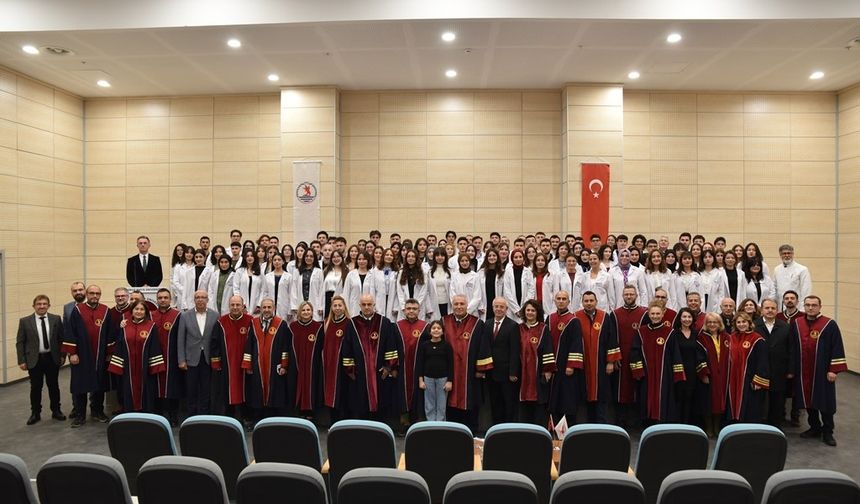 Veteriner hekim adayları beyaz önlük giydi