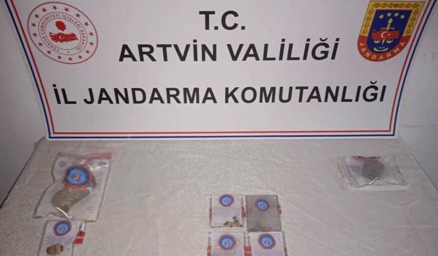 Artvin’de uyuşturucu operasyonu: 20 şüpheli yakalandı (Artvin Haber)