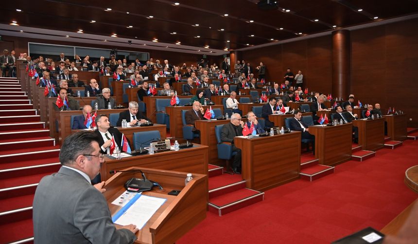 Trabzon Büyükşehir Belediyesi'nin 2025 Bütçesi Onaylandı: 13,8 Milyar TL ile Büyük Hedeflere Adım Atıldı