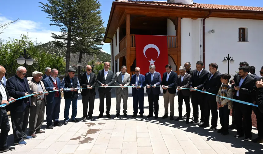 Konya'da Ecevitzade Kadı Mehmed Efendi Camii açıldı