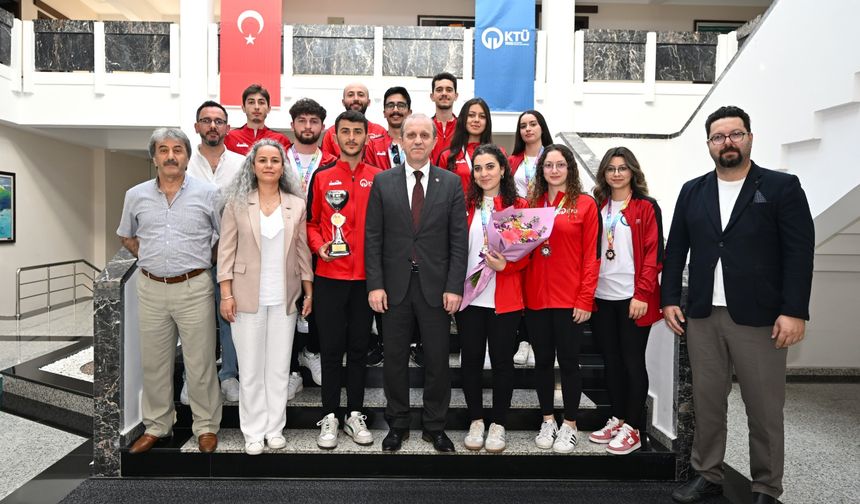 KTÜ Rektörü, Türkiye İkincisi Ekibi Makamında Kabul Etti