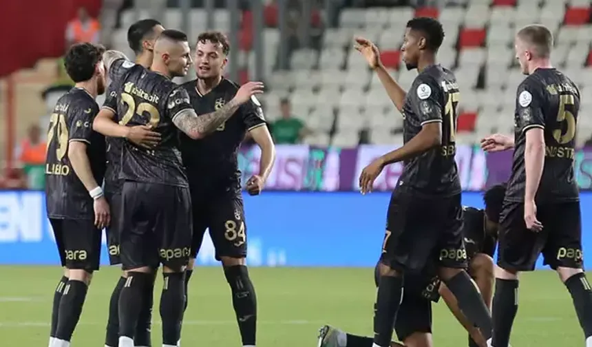 Trabzonspor'da ayrılık mesaisi
