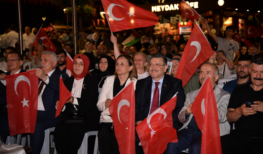 “Milletimiz darbelere geçit vermedi”