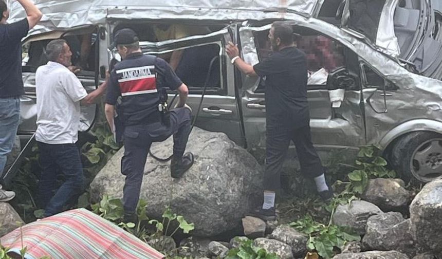 Trabzon Valiliği Çaykara’daki Trafik Kazasıyla İlgili Açıklama Yaptı