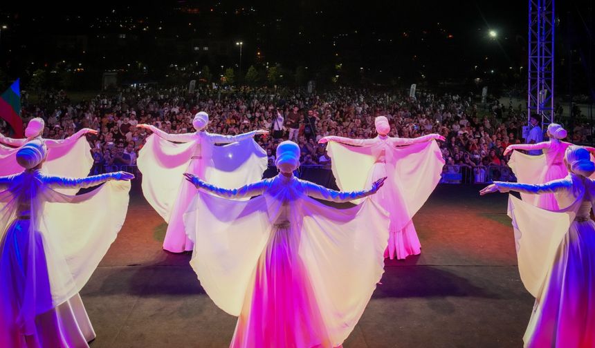 Trabzon Horonla Dünyayı Birleştirdi