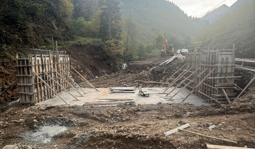 Arsin Belediyesi hız kesmiyor