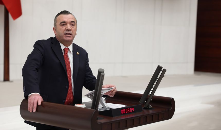Milletvekili Yavuz Aydın, maaş skandalını TBMM Genel Kurulunda gündeme taşıdı.