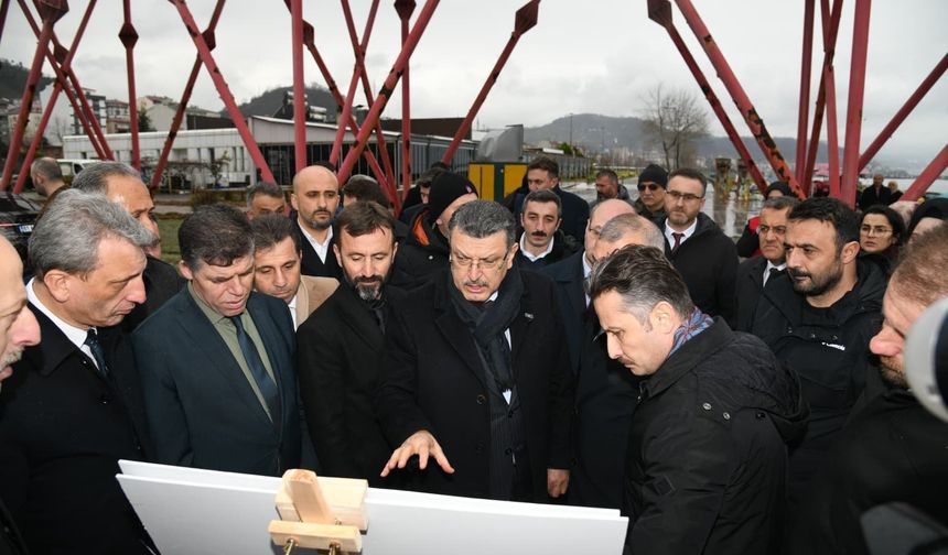 Arsin’e Hem Hizmet Hem Gönül Ziyareti