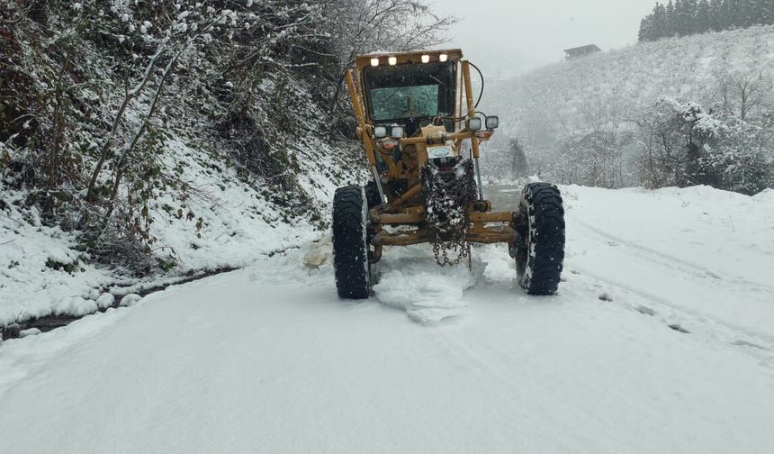 Ortahisar’da Karla Mücadele Çalışmaları Sürüyor