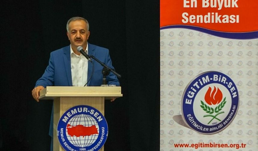 Başkan Kara: Eğitimcilere yönelik saldırılar geleceğimizi karartmakta