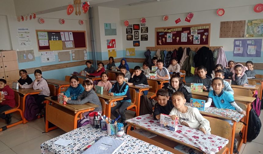 Arsin Belediyesi Gönül Köprüsü Kurdu