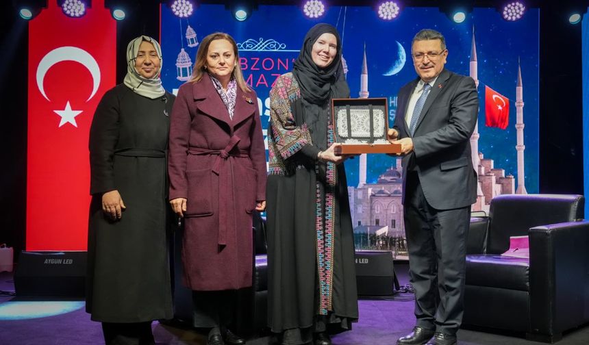 Kanadalı yazar Jenny Molendyk, nasıl din değiştirdiğini anlattı: