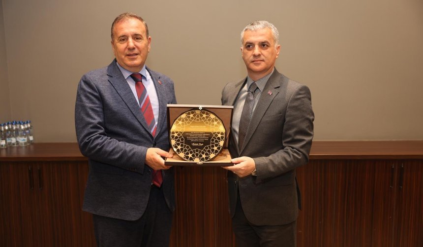 Başkan Bıyık’tan TDTM Yönetimine Teşekkür Plaketi