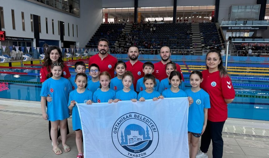 Ortahisar Belediyespor’un Minik Yüzücüleri, 28 Madalya Kazandı
