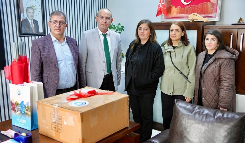 ‘Bir Kitap, Bin Umut’ Kampanyası İle Kırsal Mahallelerdeki Okullar Kitaplarla Buluştu