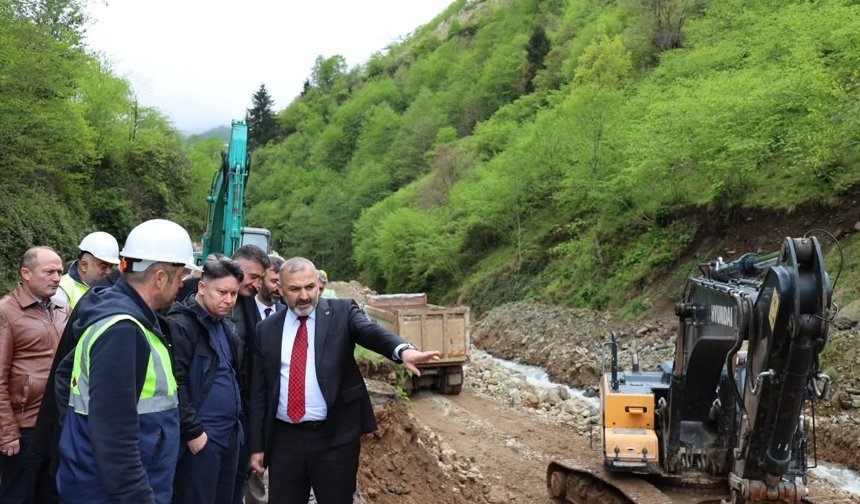 Çardaklı Grup Yolu’nda İlk Kazma Vuruldu
