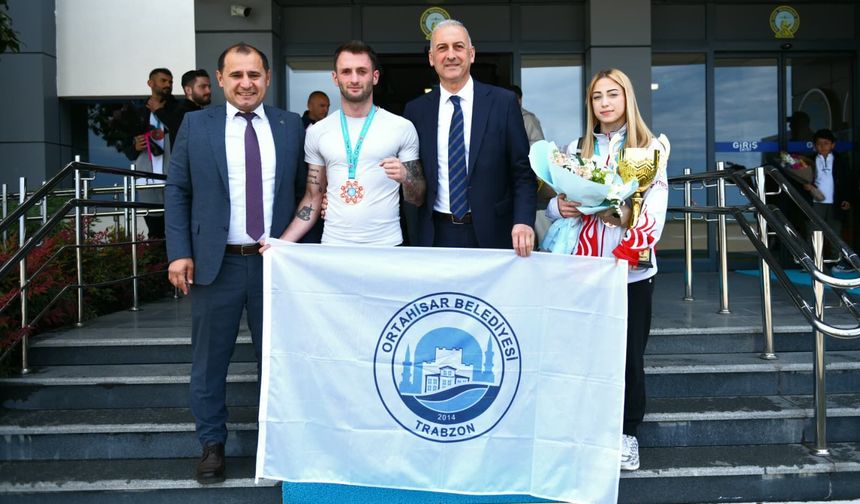 Ortahisar Belediyesi Sporcuları Dünya Kupası’ndan Şampiyonlukla Döndü