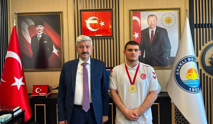 ÇEBİ KEREM UZUN’U AĞIRLADI