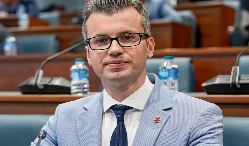 Çankaya: Üst geçitten geçen bile var! Trabzon'da motosiklet Kaosu