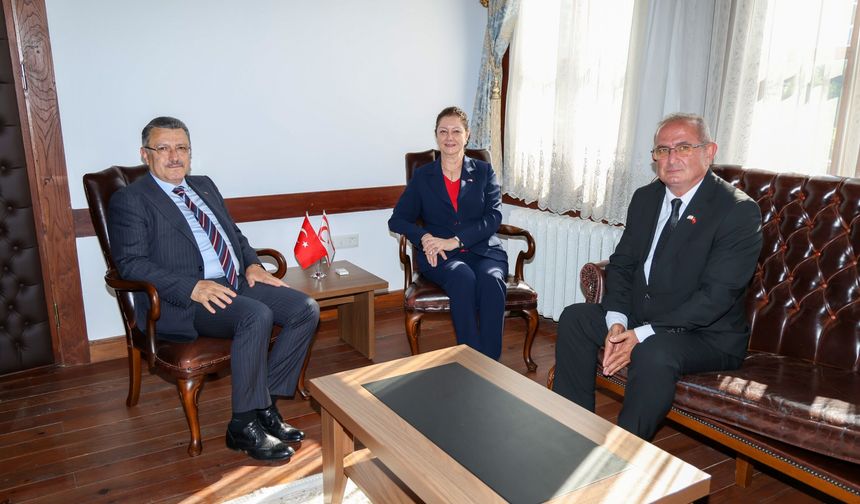 BAŞKAN GENÇ'TEN KKTC BAŞKONSOLOSU DEMİREL'E ZİYARET