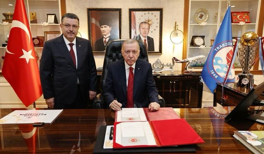 BAŞKAN GENÇ: "25 YILDIR MİLLETİMİZLE YÜRÜYORUZ"