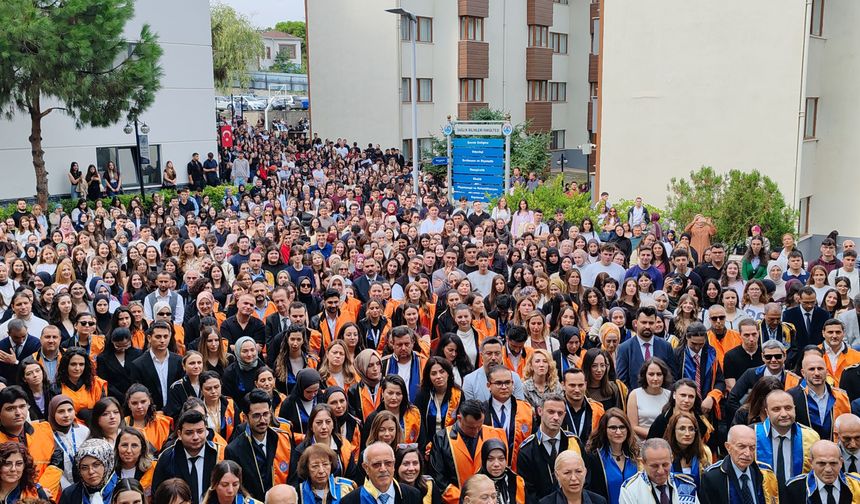 AVRASYA ÜNİVERSİTESİ YENİ AKADEMİSYENLERLE GÜÇLENİYOR