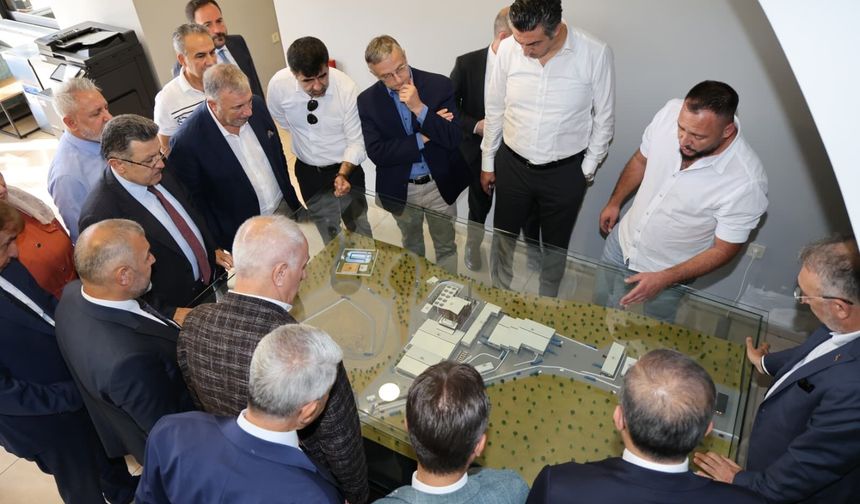 BAŞKAN GENÇ: “KATI ATIKLARI TAM YAKMA YÖNTEMİYLE BERTARAF EDECEĞİZ”