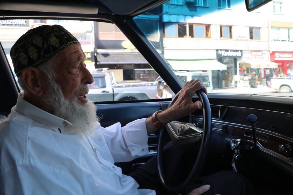 85 Yaşındaki Mustafa Akbeniz'in Klasik Cadillac Sevdası: "Bu Araba Dededen Toruna Geçiyor" - Karadeniz'de Sonnokta Gazetesi