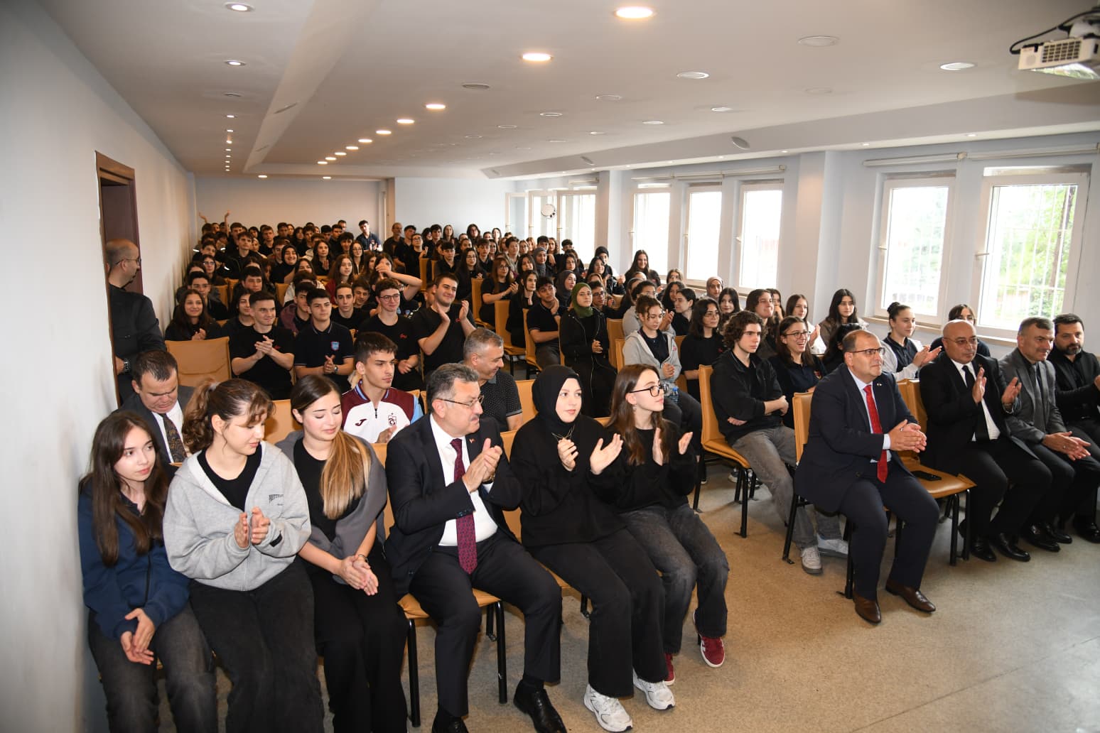 Whatsapp Image 2025 09 30 At 15.19.57