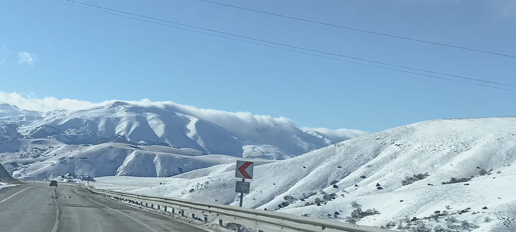 Bembeyaz Bi̇r Dünya! 1
